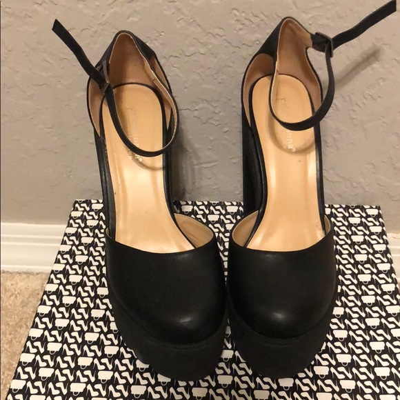 Primadonna Collection - Picture 2 of 8